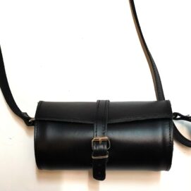 Kouros δερμάτινο τσαντάκι 18*13 σε μαύρο