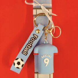 Πασχαλινή λαμπάδα με μπρελόκ Χααλαντ